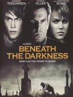[英] 黑暗之下 (Beneath the Darkness) (2011)